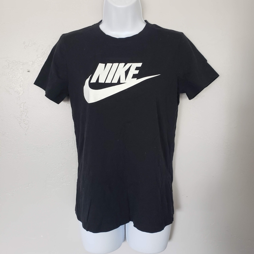Nike Tee Women's Small Black Short Sleeve Shirt White Logo Check Athletic